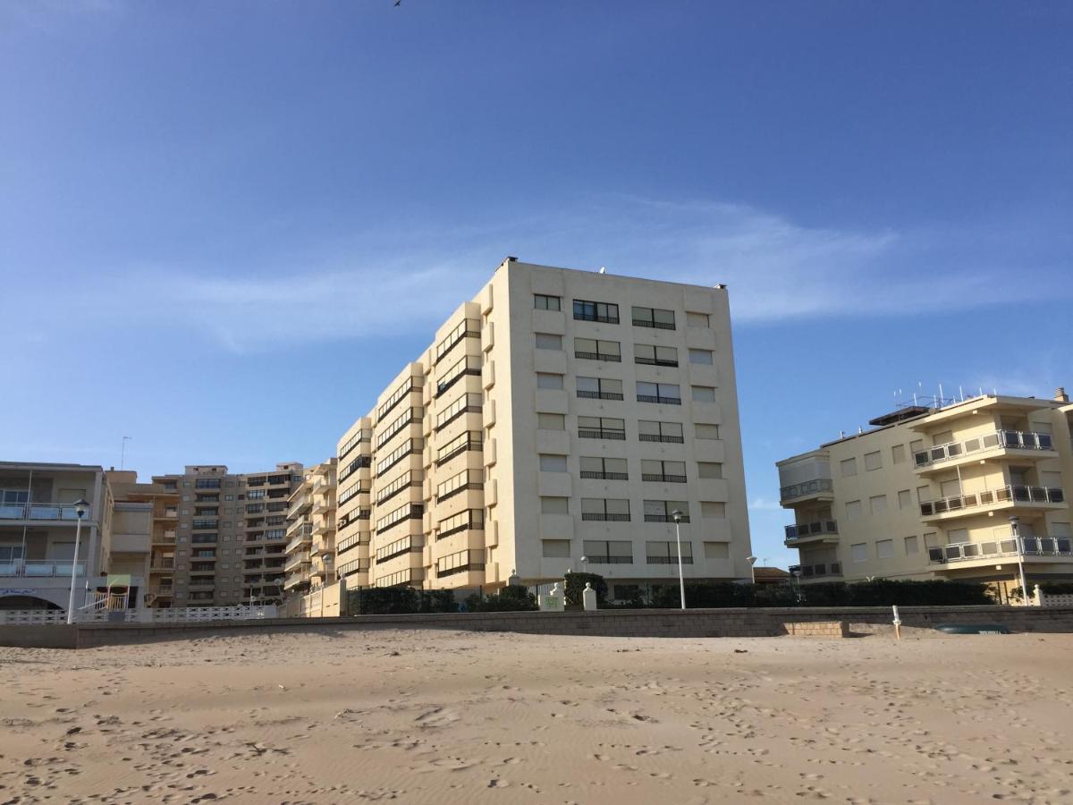 Peaceful Apartment In A Beachfront Complex 马雷尼布劳 外观 照片